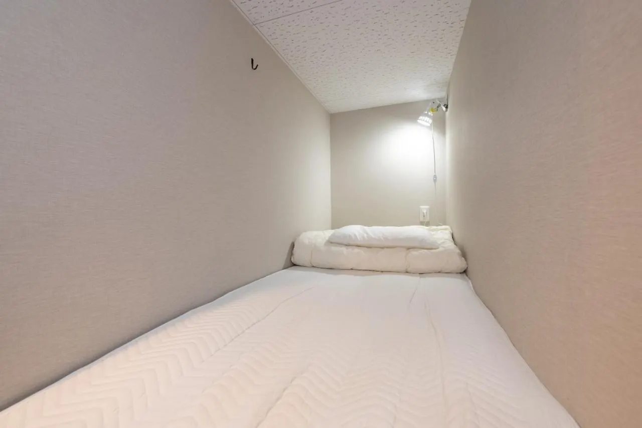 Bnb+ Tokyo Tamachi 0*,  Japan